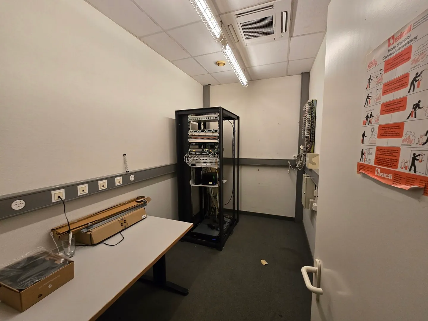 ZI Aclens-Moulin-de-Choc B - showroom, bureaux ou locaux de 279 m2 - Photo 16 sur 16