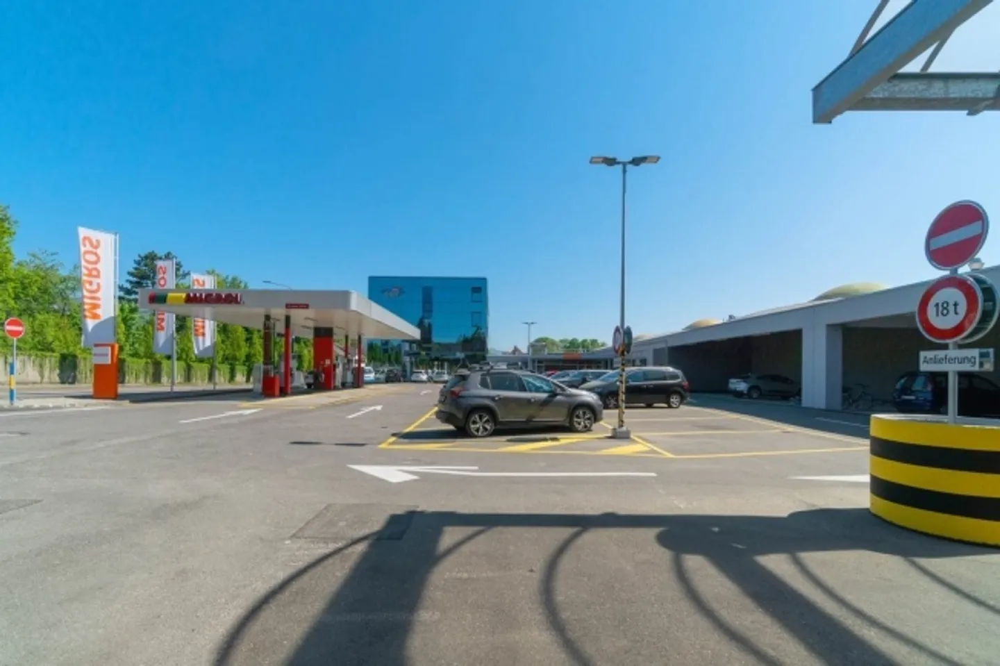 Spazio per le tue idee - Spazio commerciale nel centro di Solothurn - Foto 2 di 7