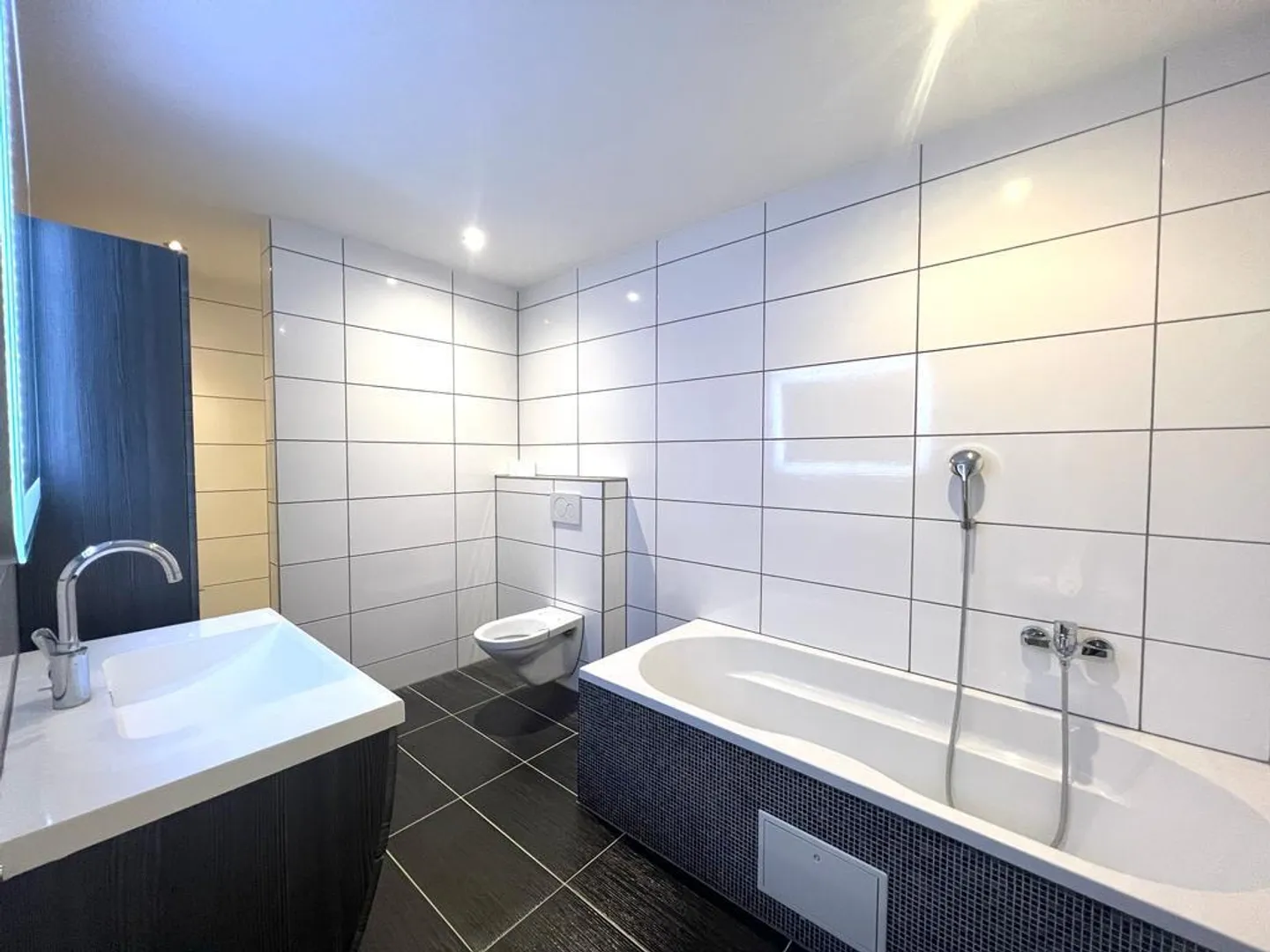 3.5-room apartment with plenty of space in Eiken! - Photo 5 of 9