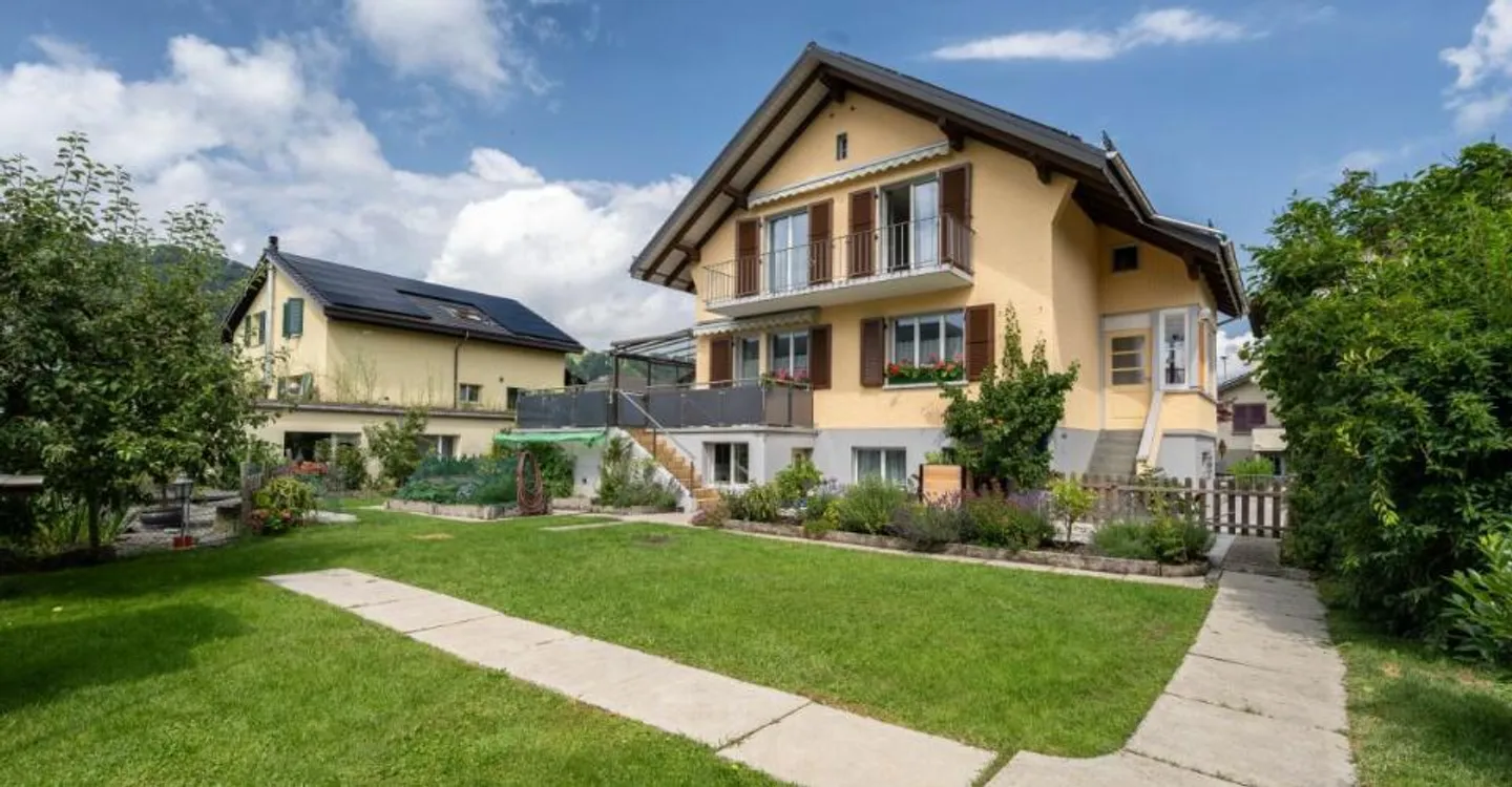 Charming Detached Family Home - Photo 1 of 9