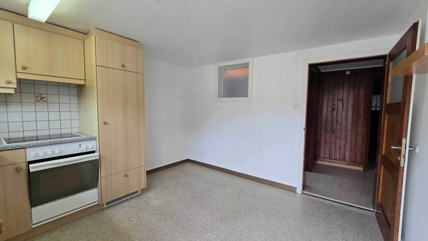 Rustic 4.5-room apartment in the center of Mels - Photo 4 of 14
