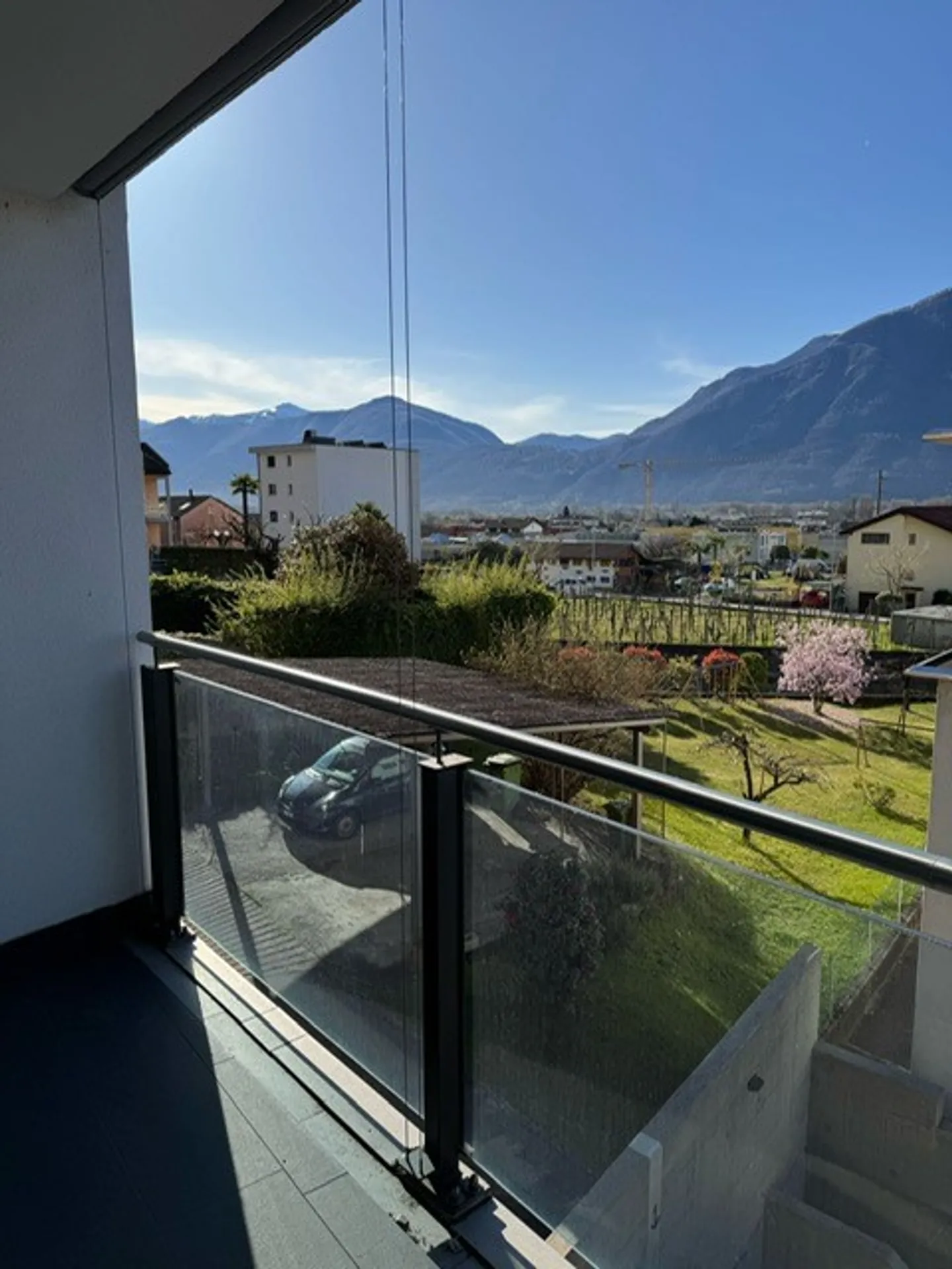 Modern 2-Room Apartment in Gordola (CHF 390,000 Apartment + CHF 30,000 Parking) - Photo 2 of 6
