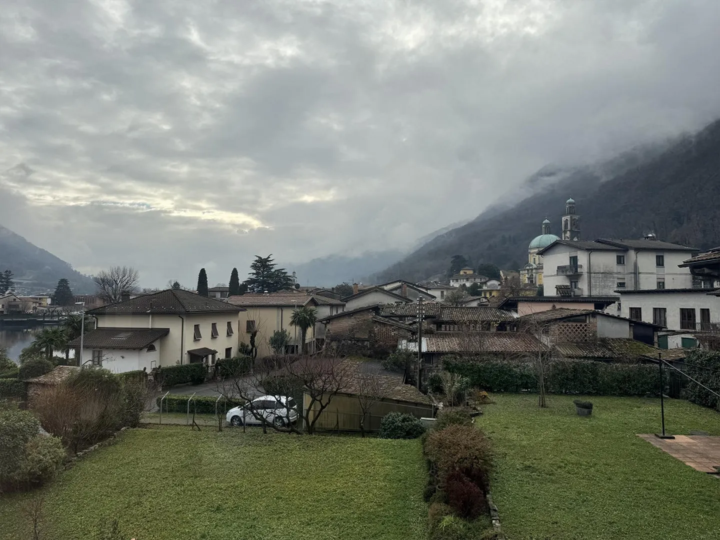 3.5 modern rooms in a villa with lake view - Photo 7 of 30