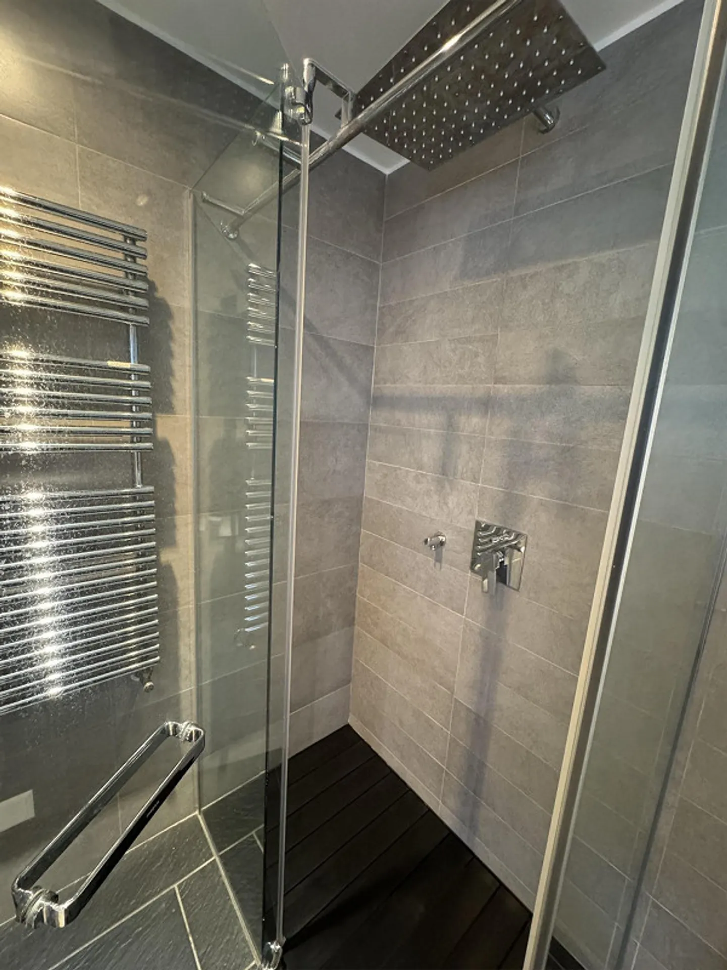 3.5 modern rooms in a villa with lake view - Photo 16 of 30