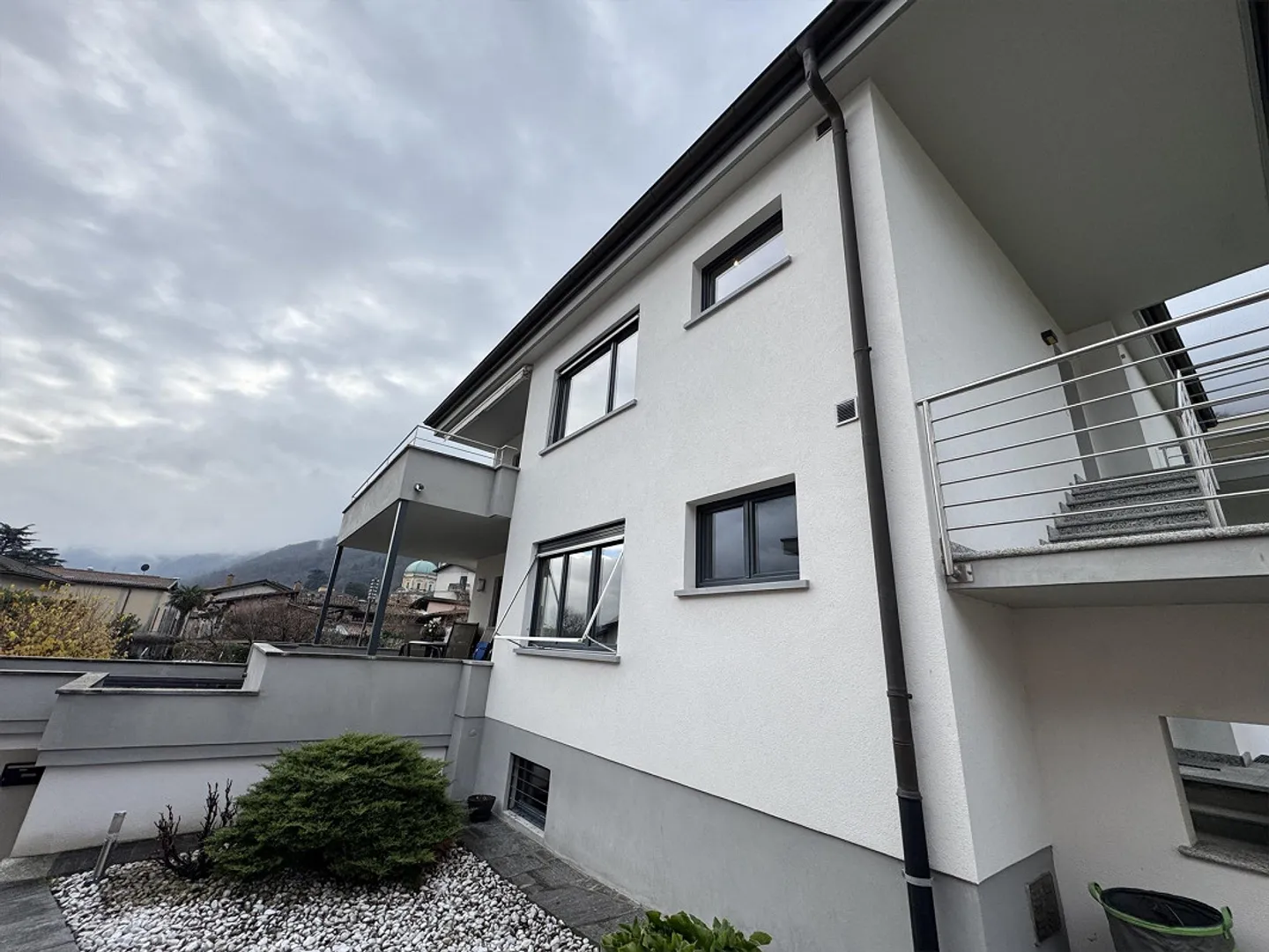 3.5 modern rooms in a villa with lake view - Photo 30 of 30