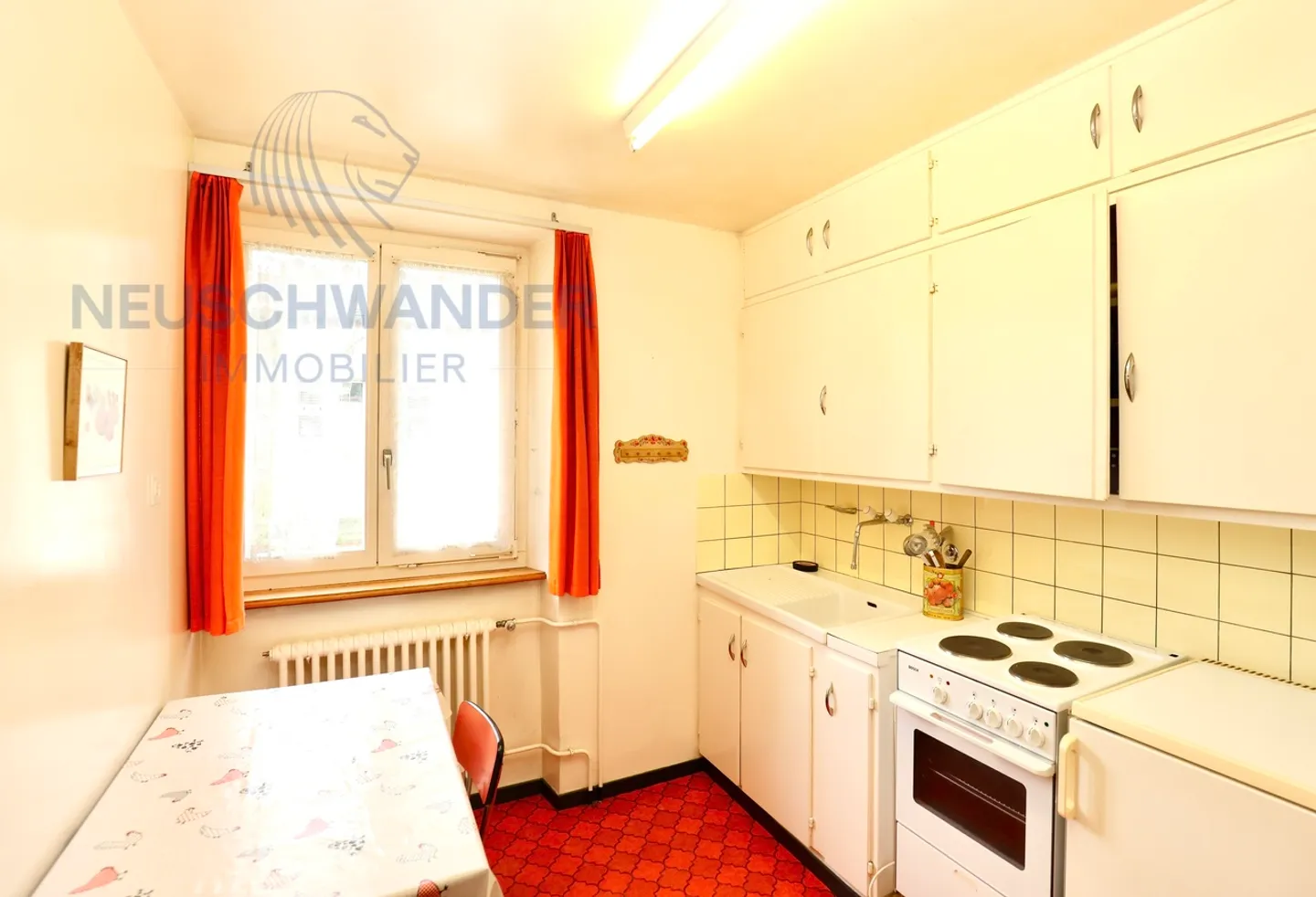 «Immeuble bien situé de trois appartements à rénover.» - Photo 7 sur 18