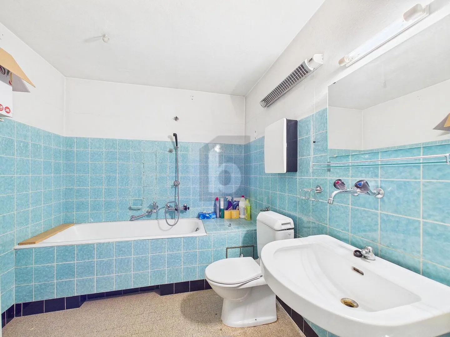 IN A CENTRAL LOCATION WITH GREAT POTENTIAL! - Photo 4 of 6