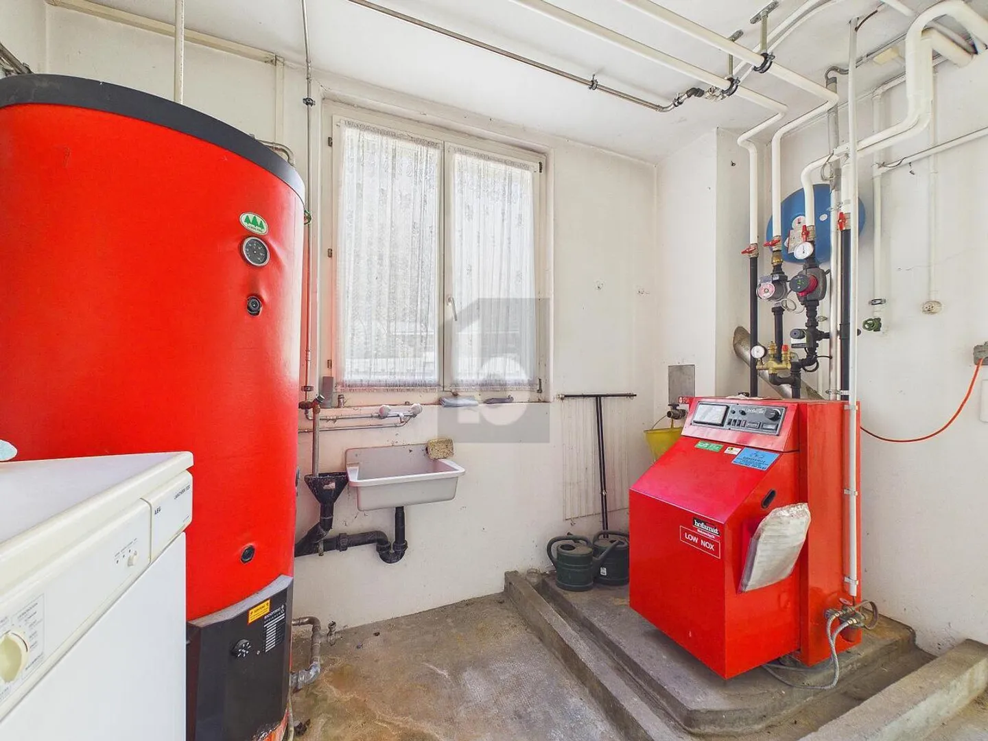 IN A CENTRAL LOCATION WITH GREAT POTENTIAL! - Photo 5 of 6