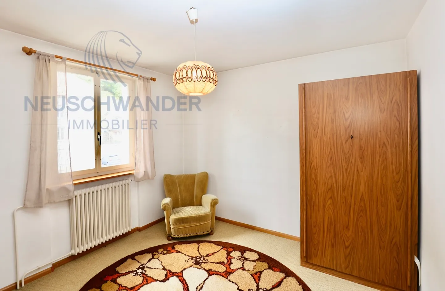 «Immeuble bien situé de trois appartements à rénover.» - Photo 8 sur 18
