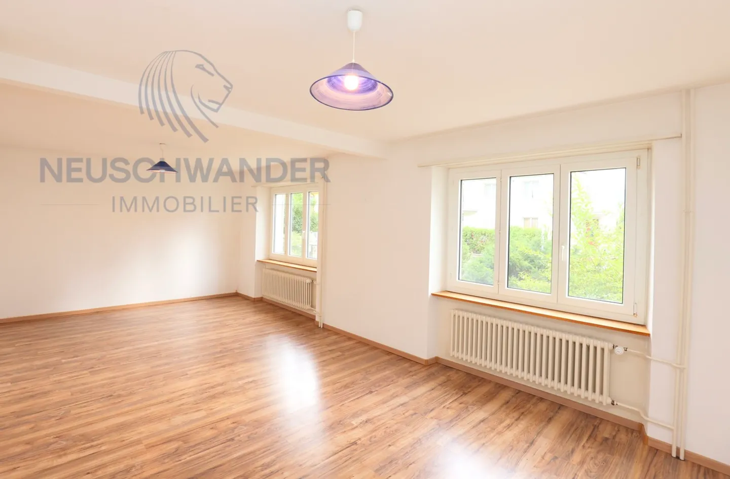 «Immeuble bien situé de trois appartements à rénover.» - Photo 16 sur 18