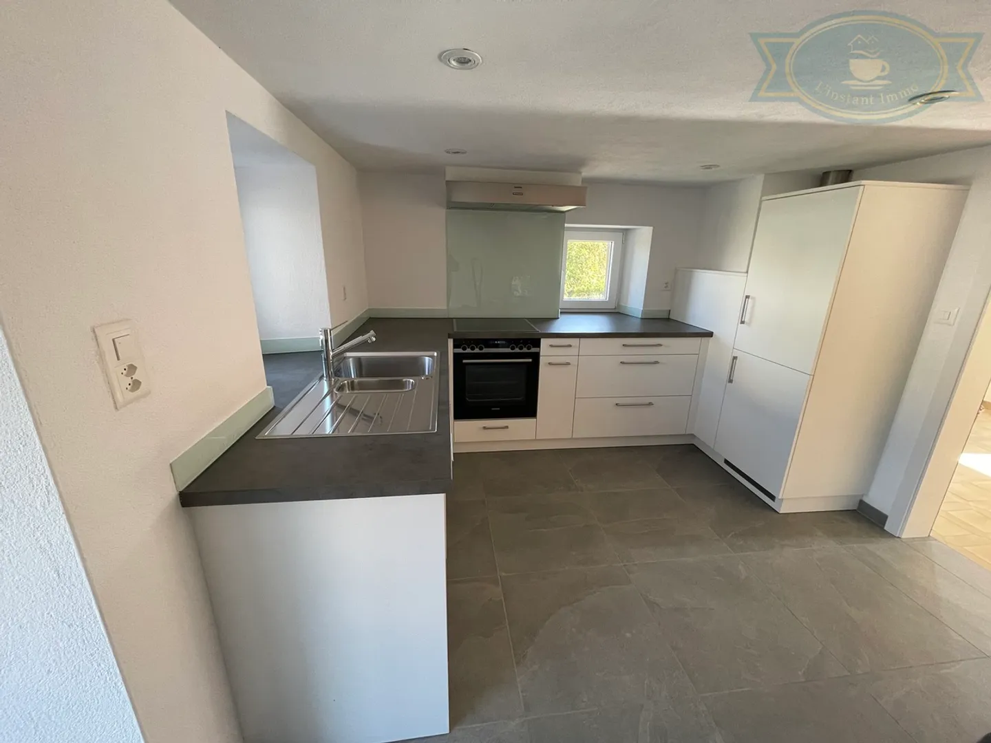 Single house for sale - Photo 4 of 10