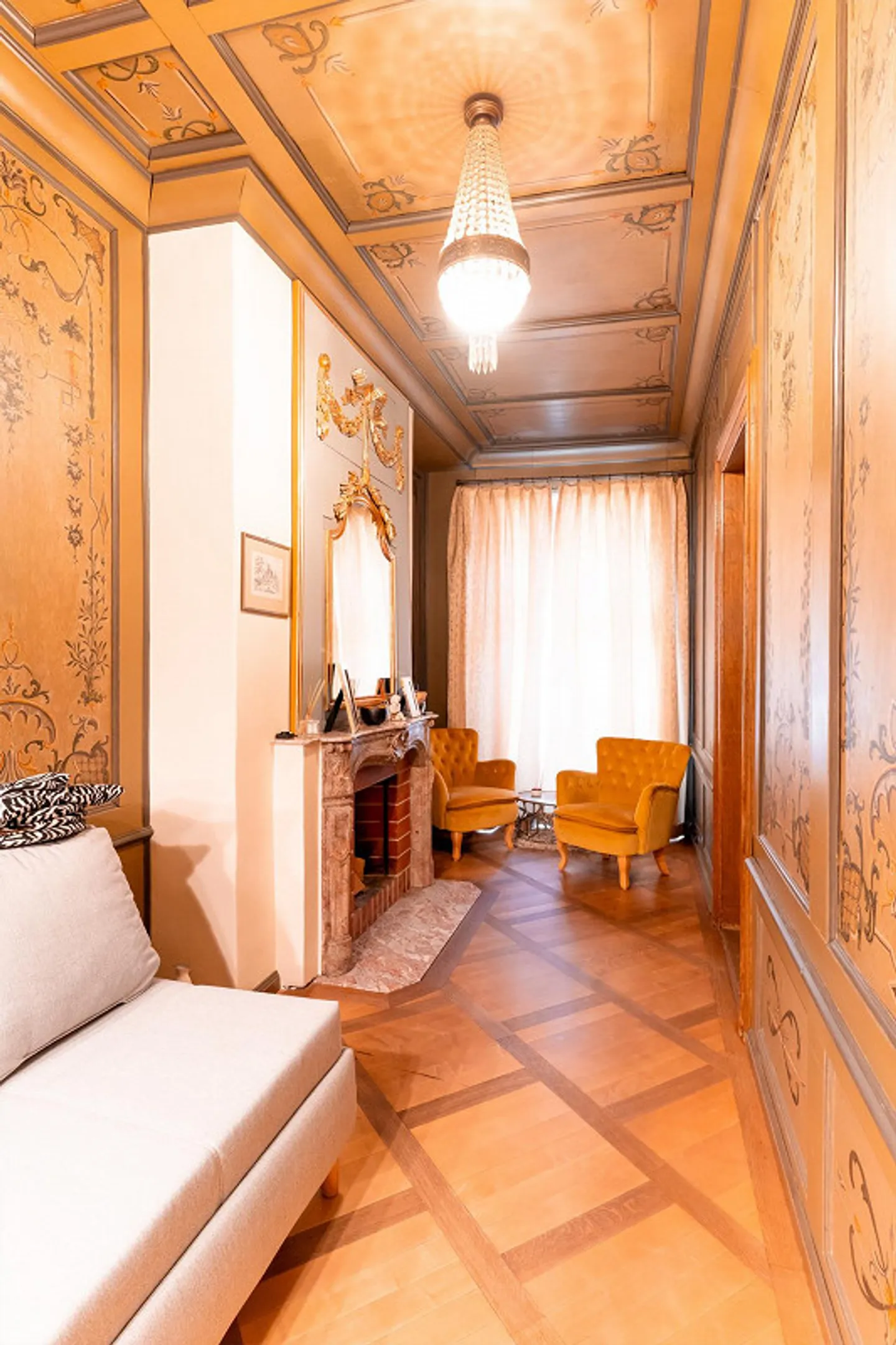 Object of Desire in the Bern Old Town - Photo 2 of 5