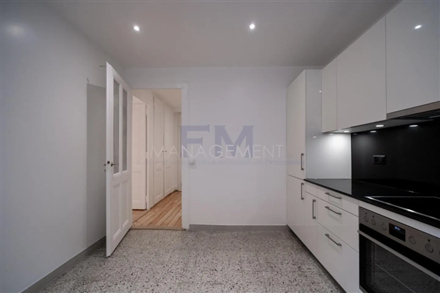 «Jonction, avenue de la Jonction, 2 Zimmer im 1. Stock, von ca. 35m2» - Photo 3 sur 12