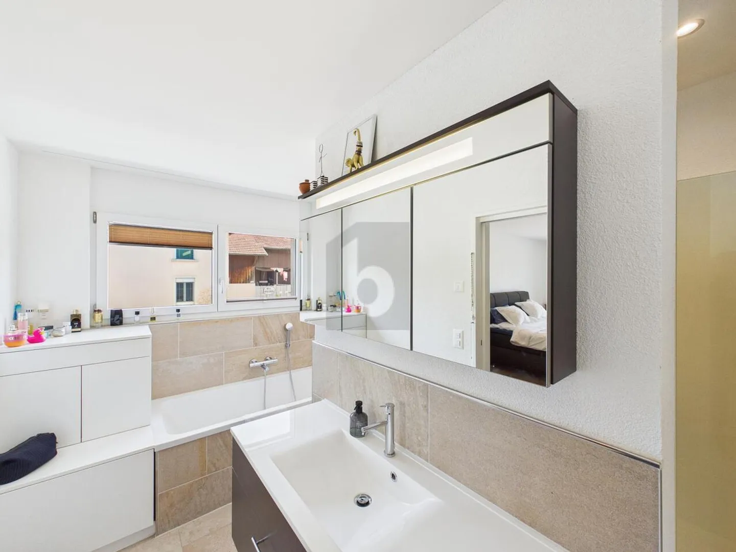 Modernes Apartment mit Grünblick - Foto 4 von 6