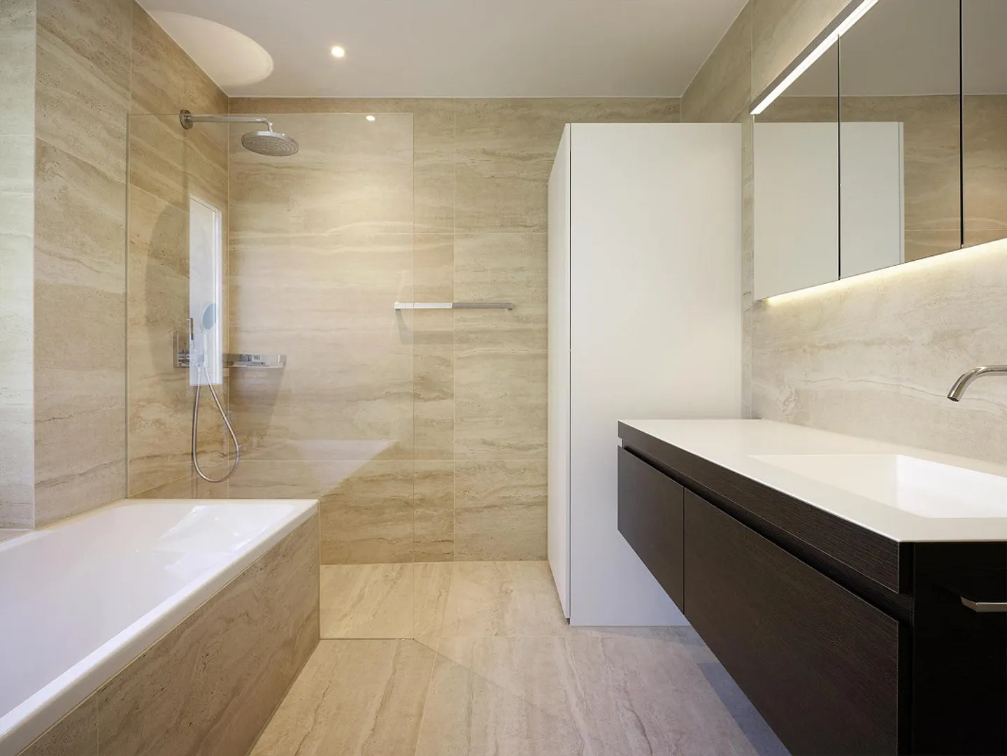 City location with character - stylishly newly developed maisonette with Pilatus - Photo 5 of 7