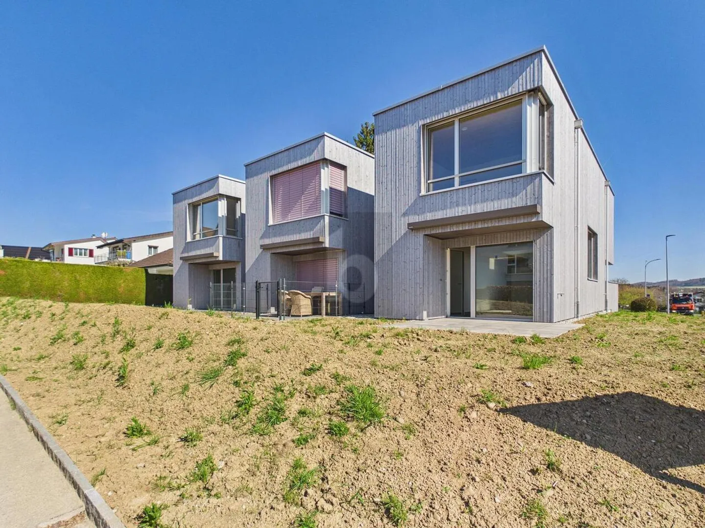 Charmantes Midi-Haus mit Garten - Foto 1 von 6