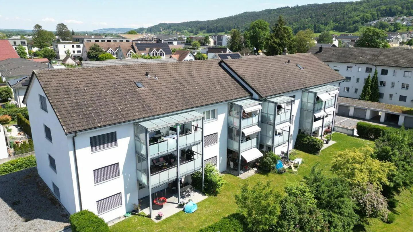 Grosszügige 4.5 Zimmer-Wohnung - Foto 1 von 9