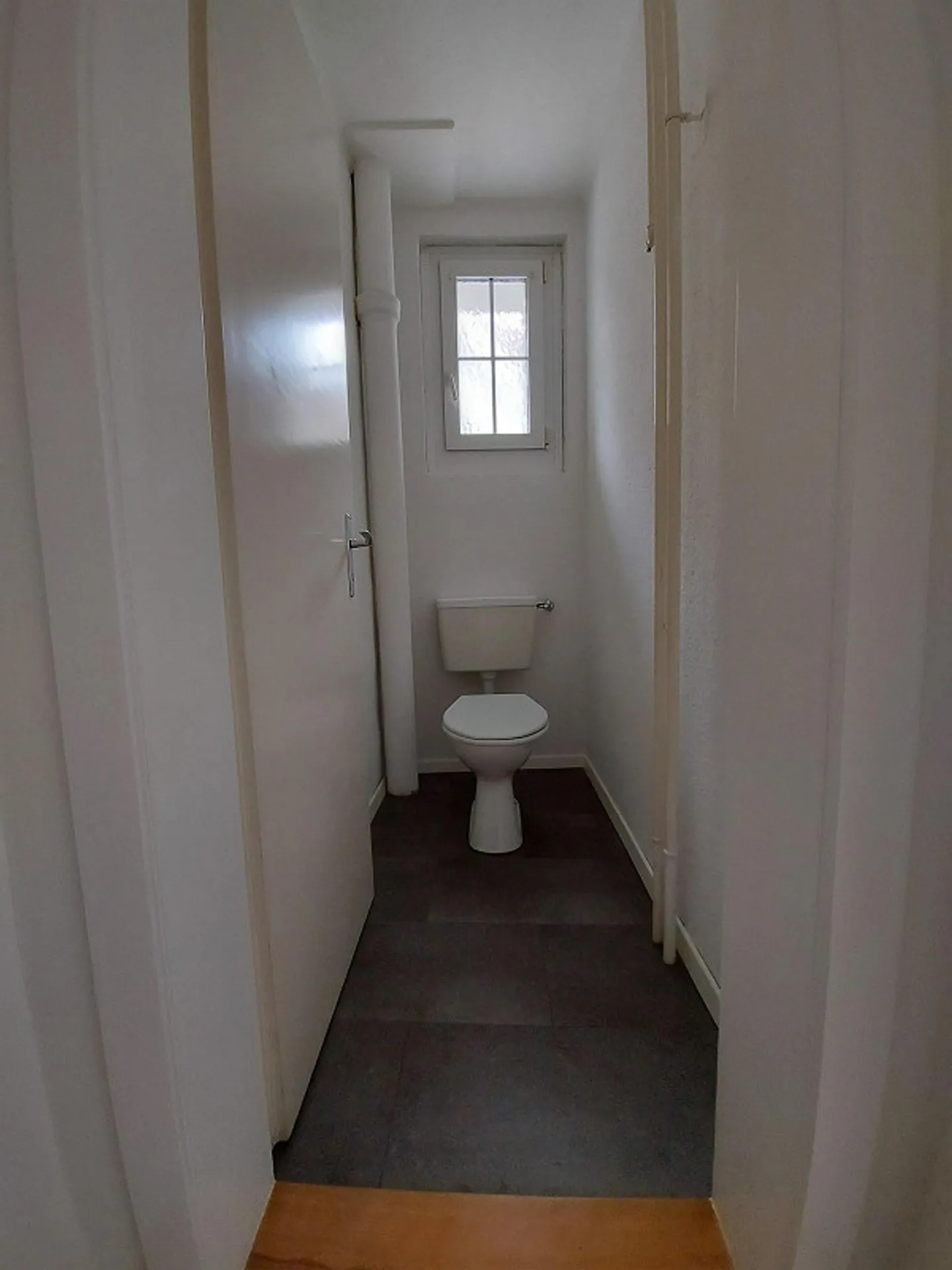 Appartement 3 pièces au 3ème étage (SANS ASCENSEUR) - Photo 2 sur 9