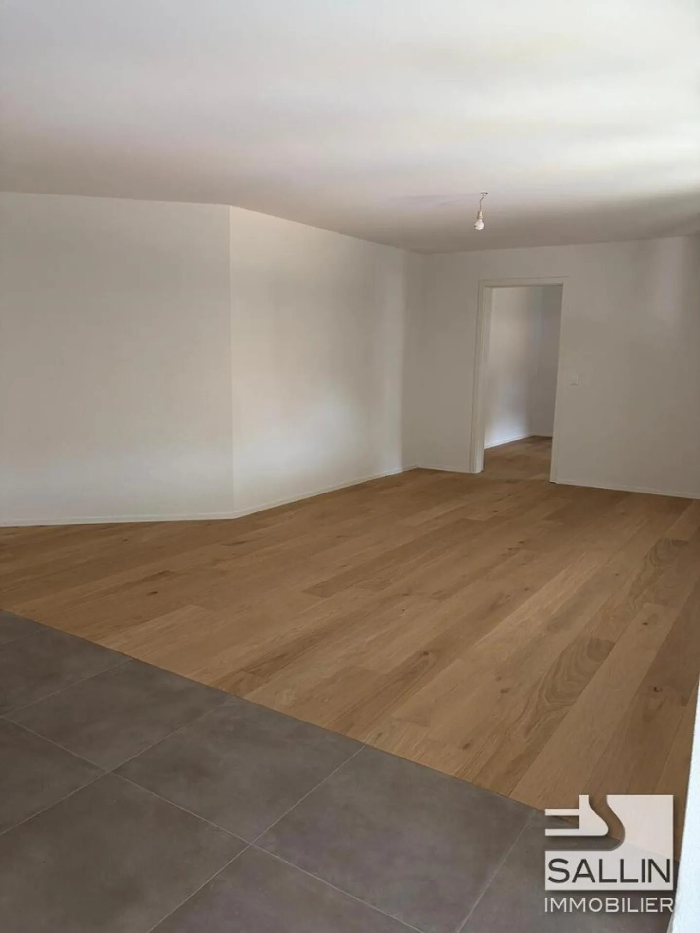 Renovated apartment with 2½ rooms and balcony - Photo 5 of 7