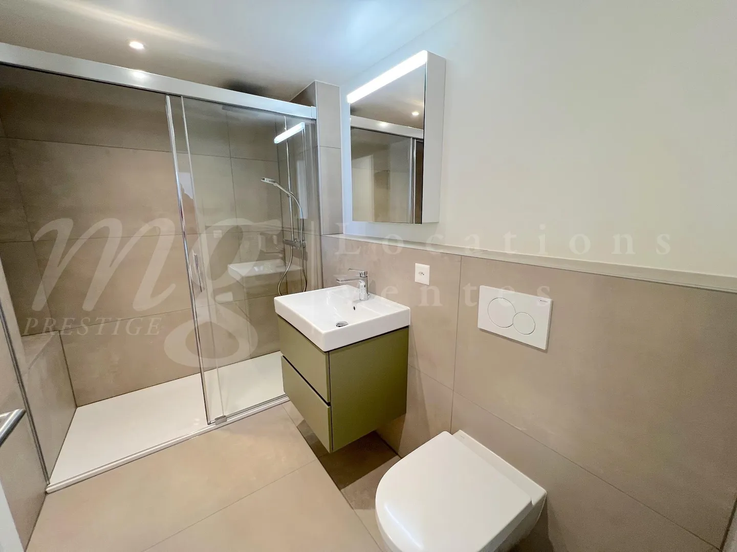 Appartement Duplex Moderne avec Terrasse - Photo 8 sur 8