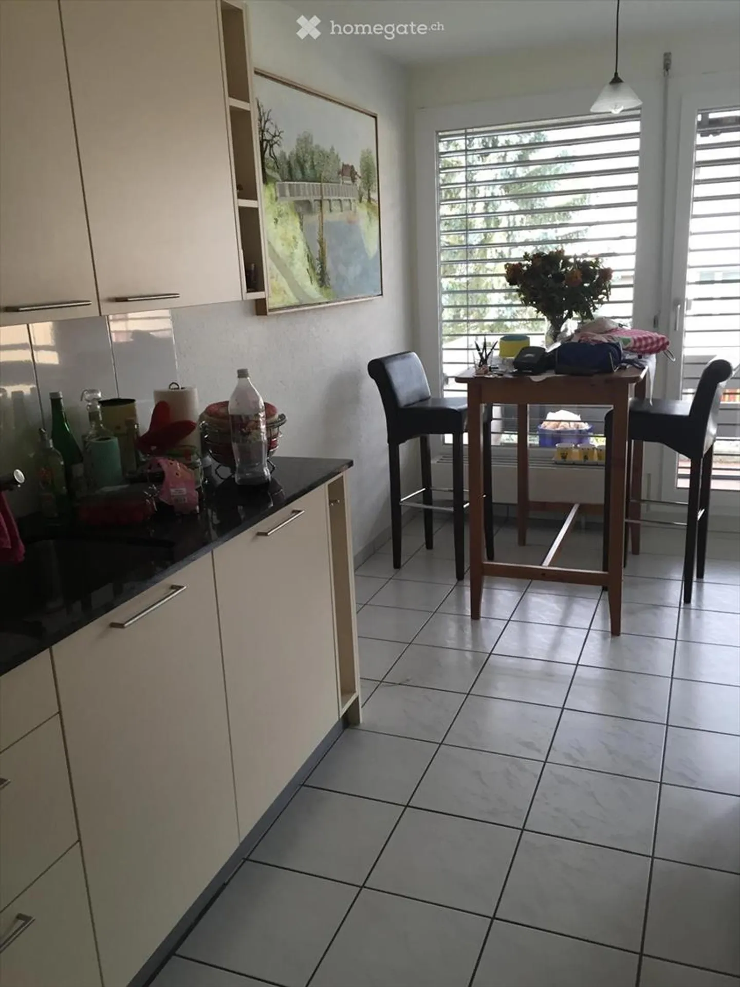 Appartement moderne de 4,5 pièces avec balcon et terrasse sur le toit à Ipsach - Photo 4 sur 6