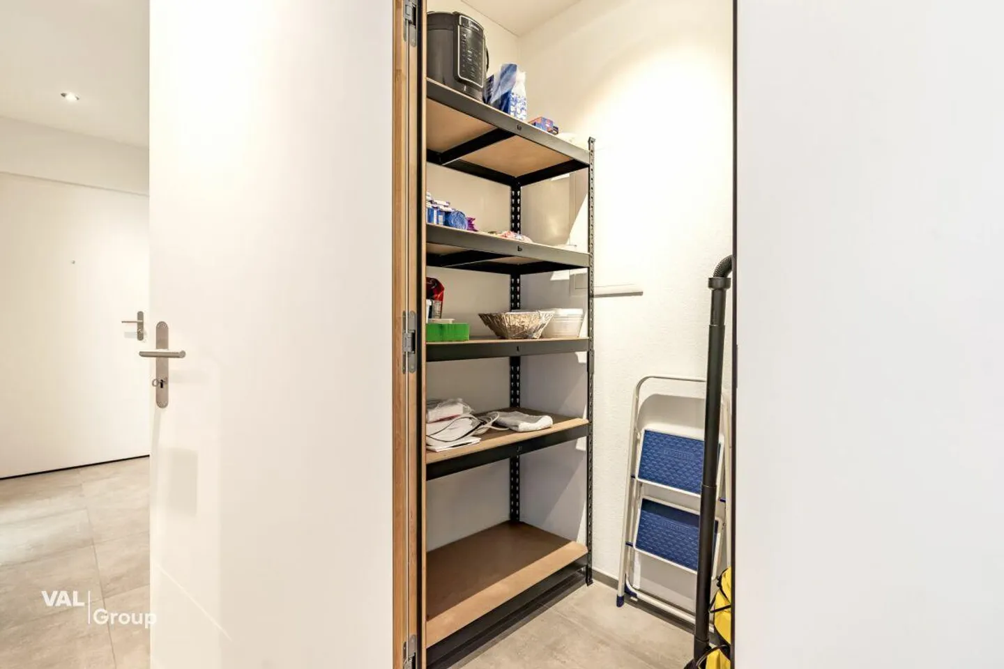 Vie moderne avec vue à Wimmis, alliant tranquillité, confort et paysage - Photo 9 sur 12