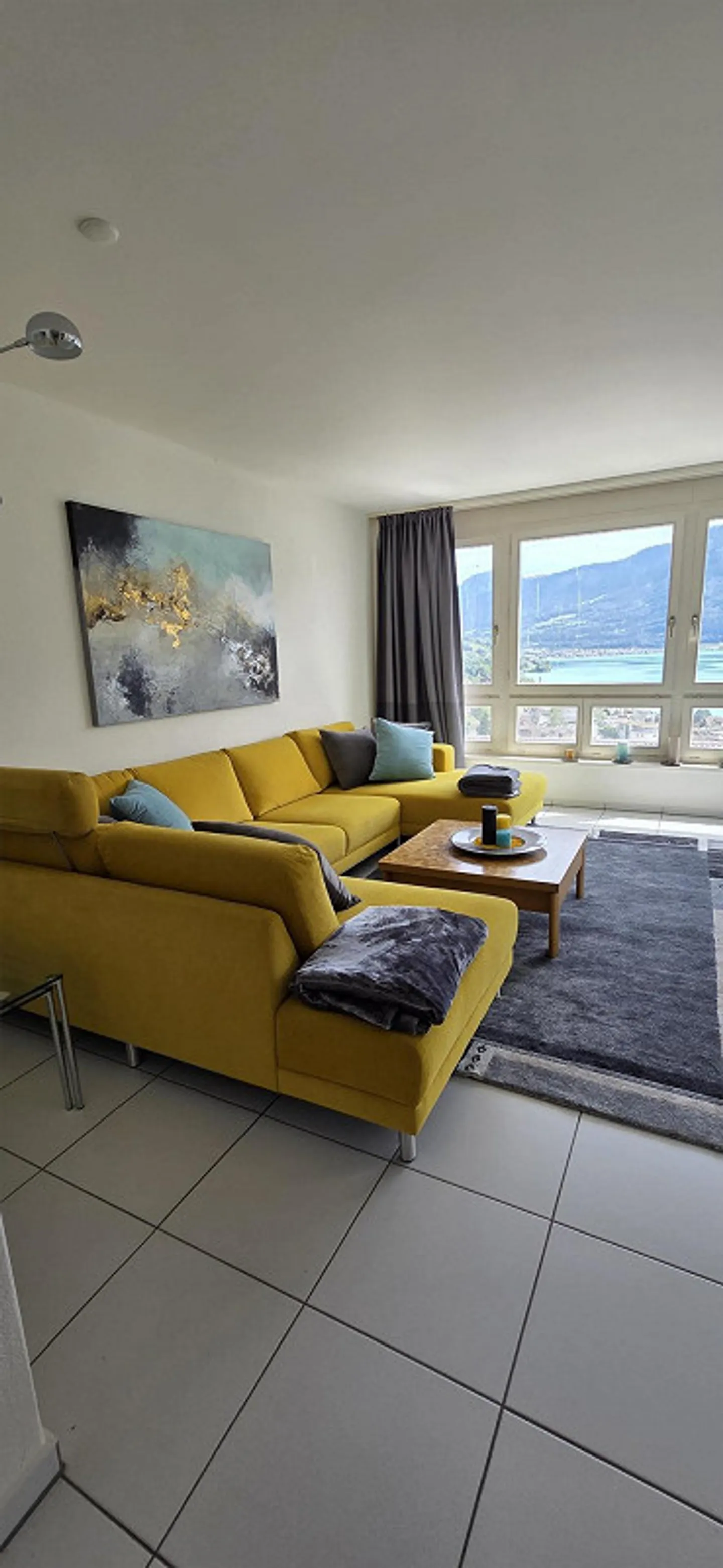 Charmante Wohnung mit Seesicht - Foto 1 von 8