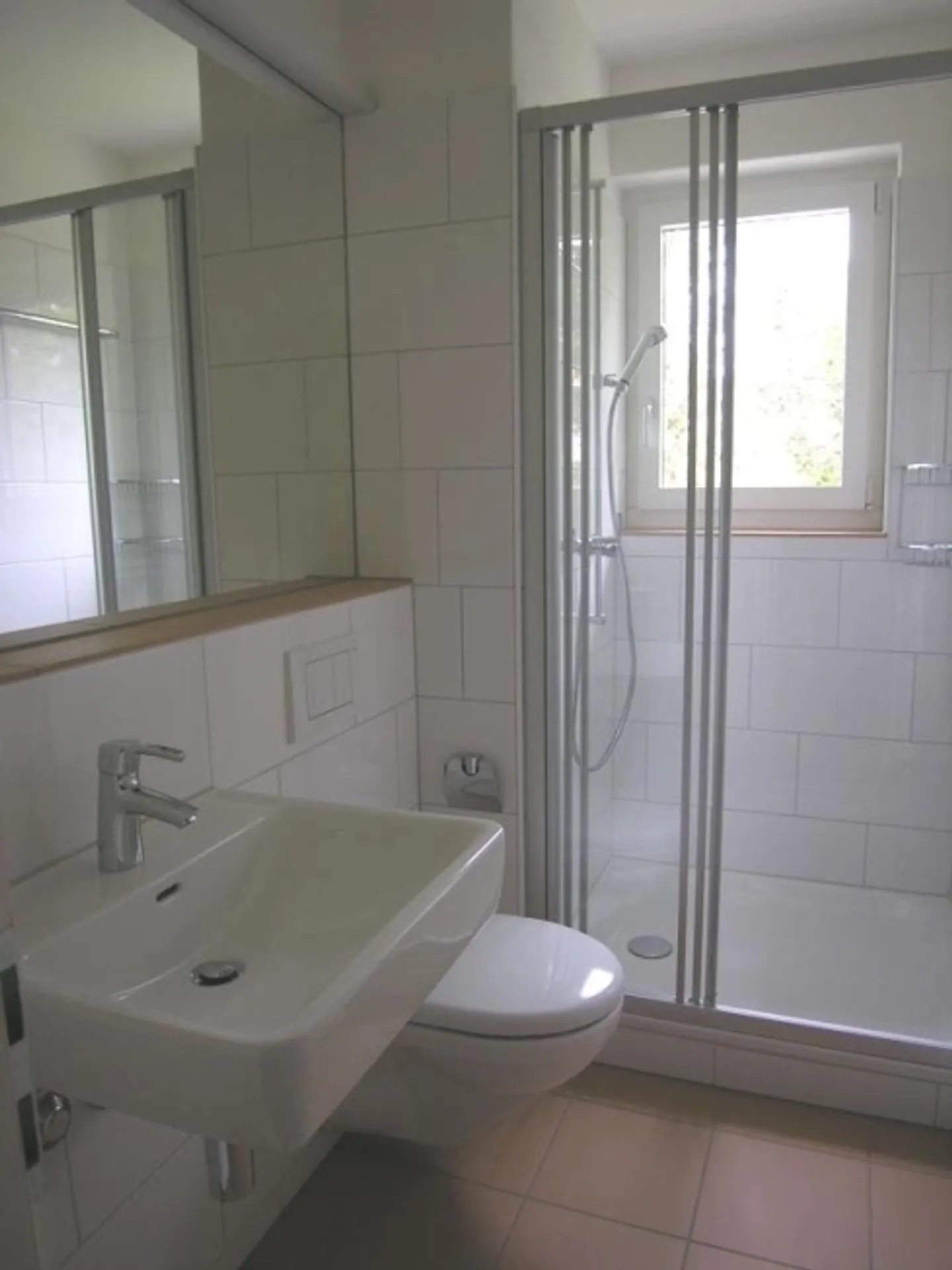 Spazioso appartamento di 4.5 locali in affitto - Foto 3 di 7