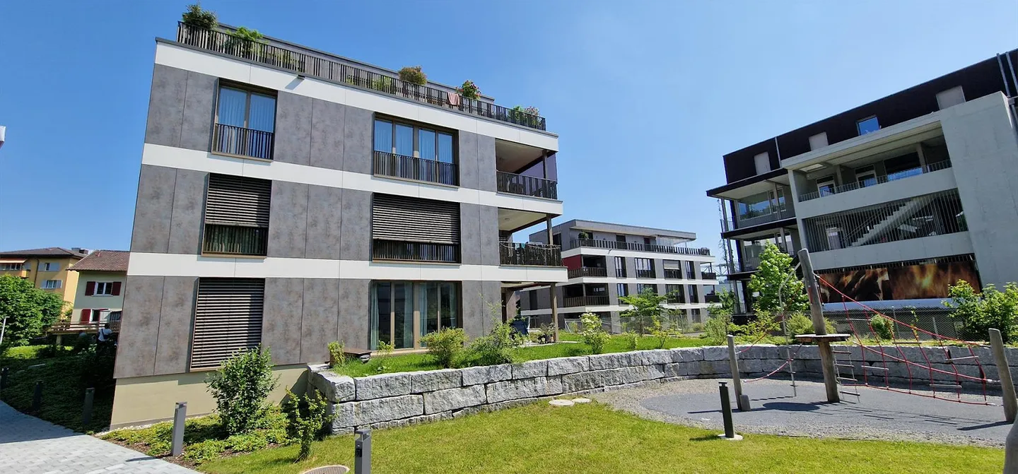 Moderne 5.5 Zimmerwohnung in Seenähe - Foto 2 von 2