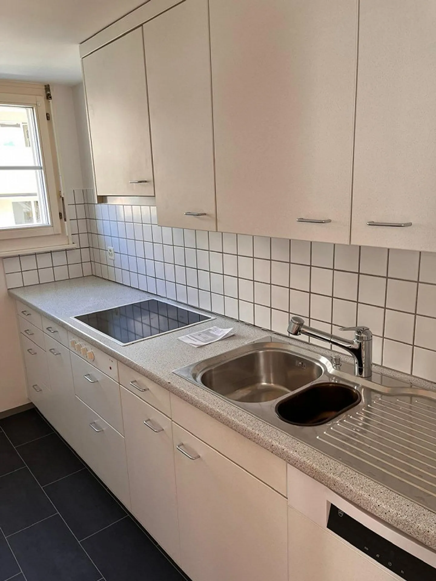 Bright 3.5-room attic apartment with charm and plenty of space - Photo 7 of 14