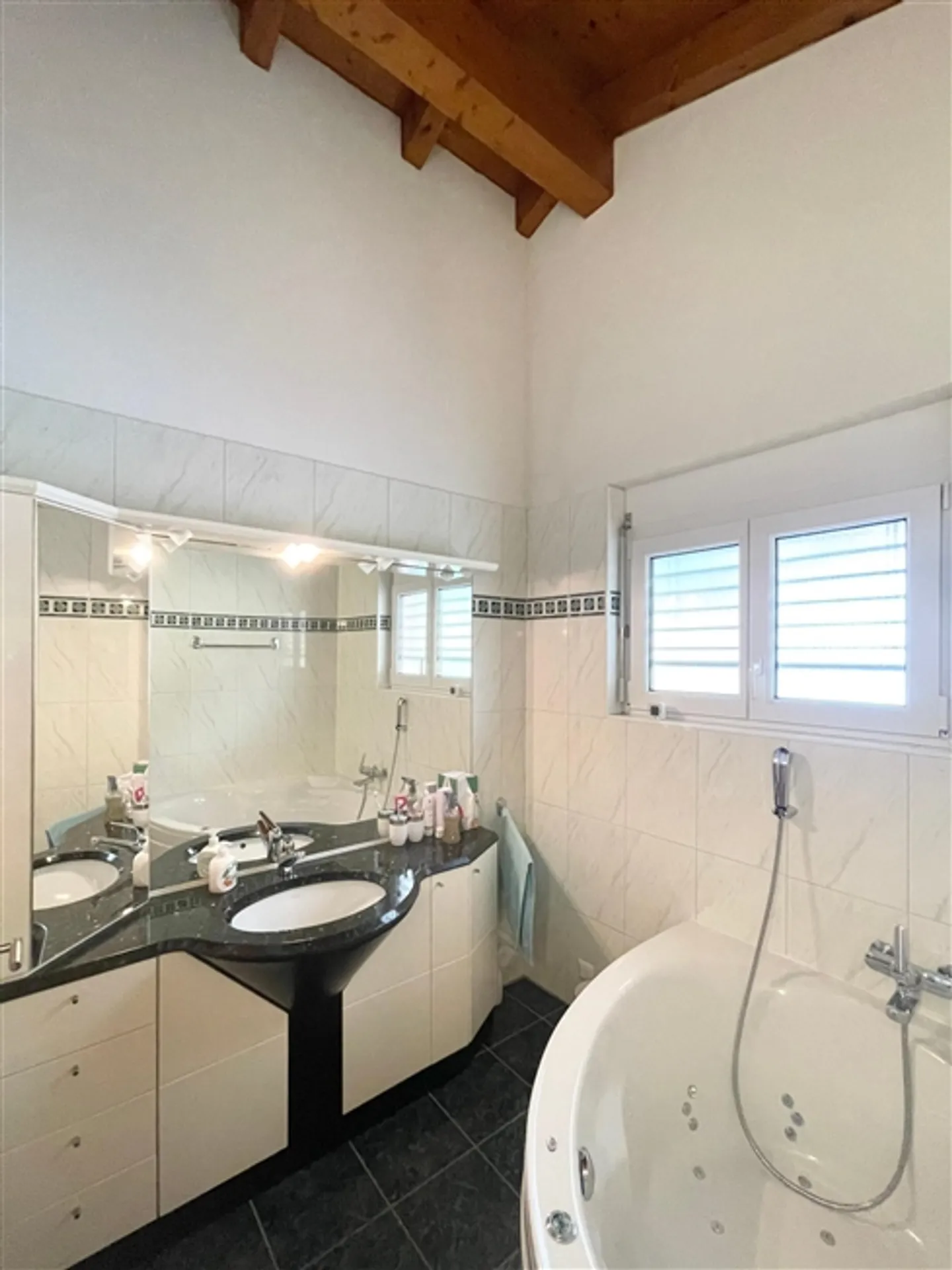 «SCHÖNES FREISTEHENDES HAUS IN MOGHEGNO» - Foto 5 von 5