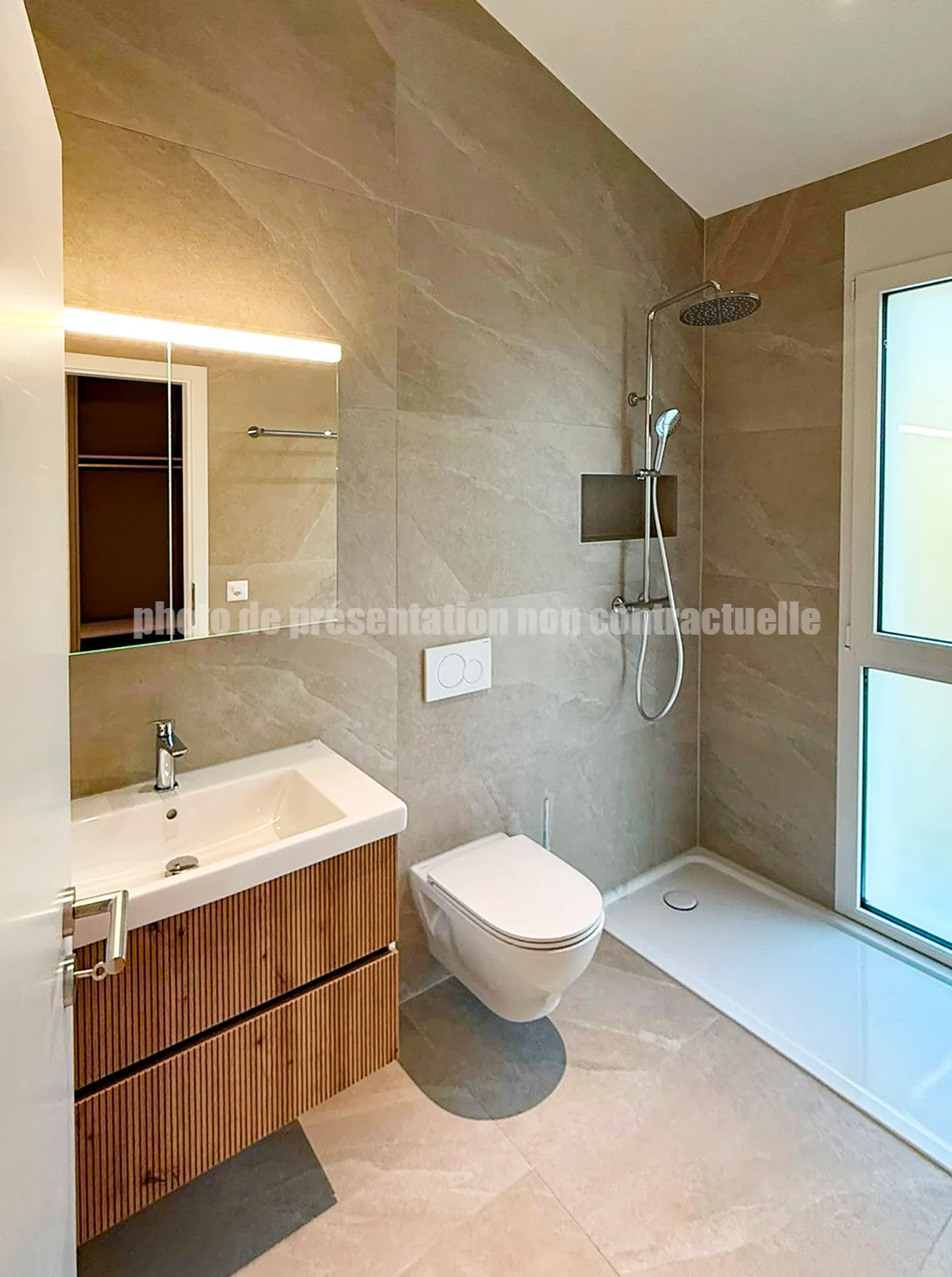 Spacious 5.5 Room Apartment - Photo 5 of 10