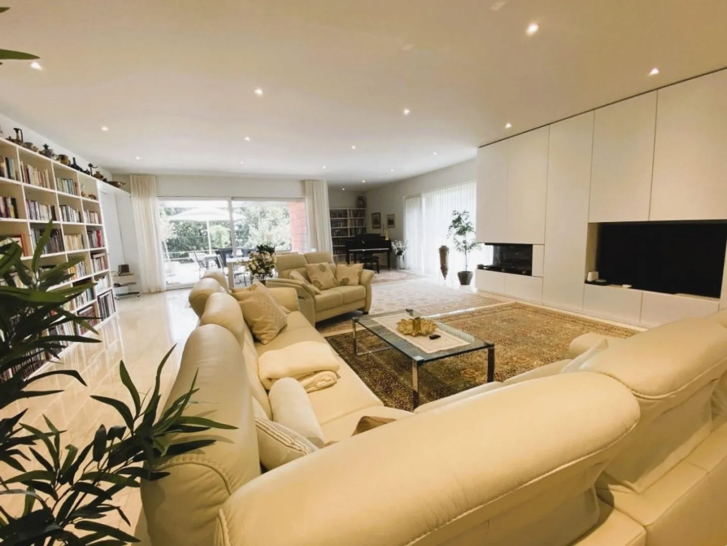 PRESTIGIOSA VILLA UNIFAMILIARE - Foto 7 di 13