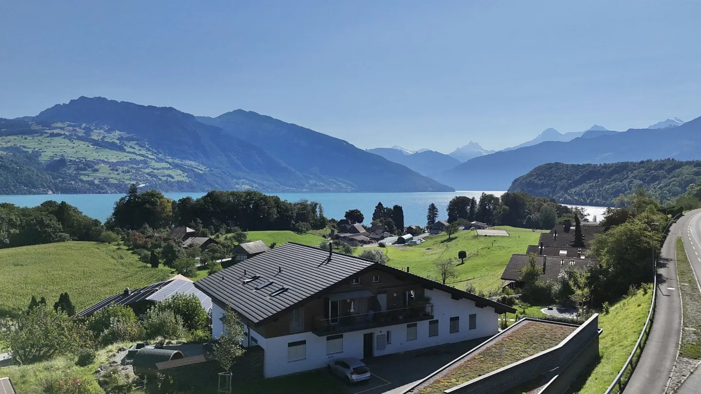 Modern penthouse apartment with spectacular views - Photo 7 of 15