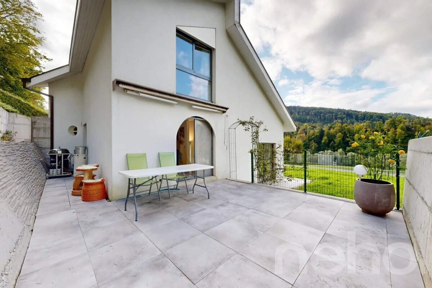 Vivre de manière unique dans le Jura idyllique - Photo 10 sur 12