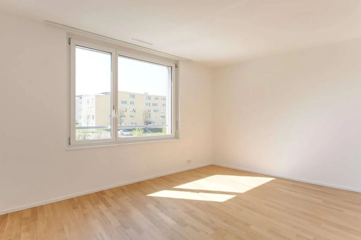 Moderne Wohnung in grüner Lage - Foto 8 von 9