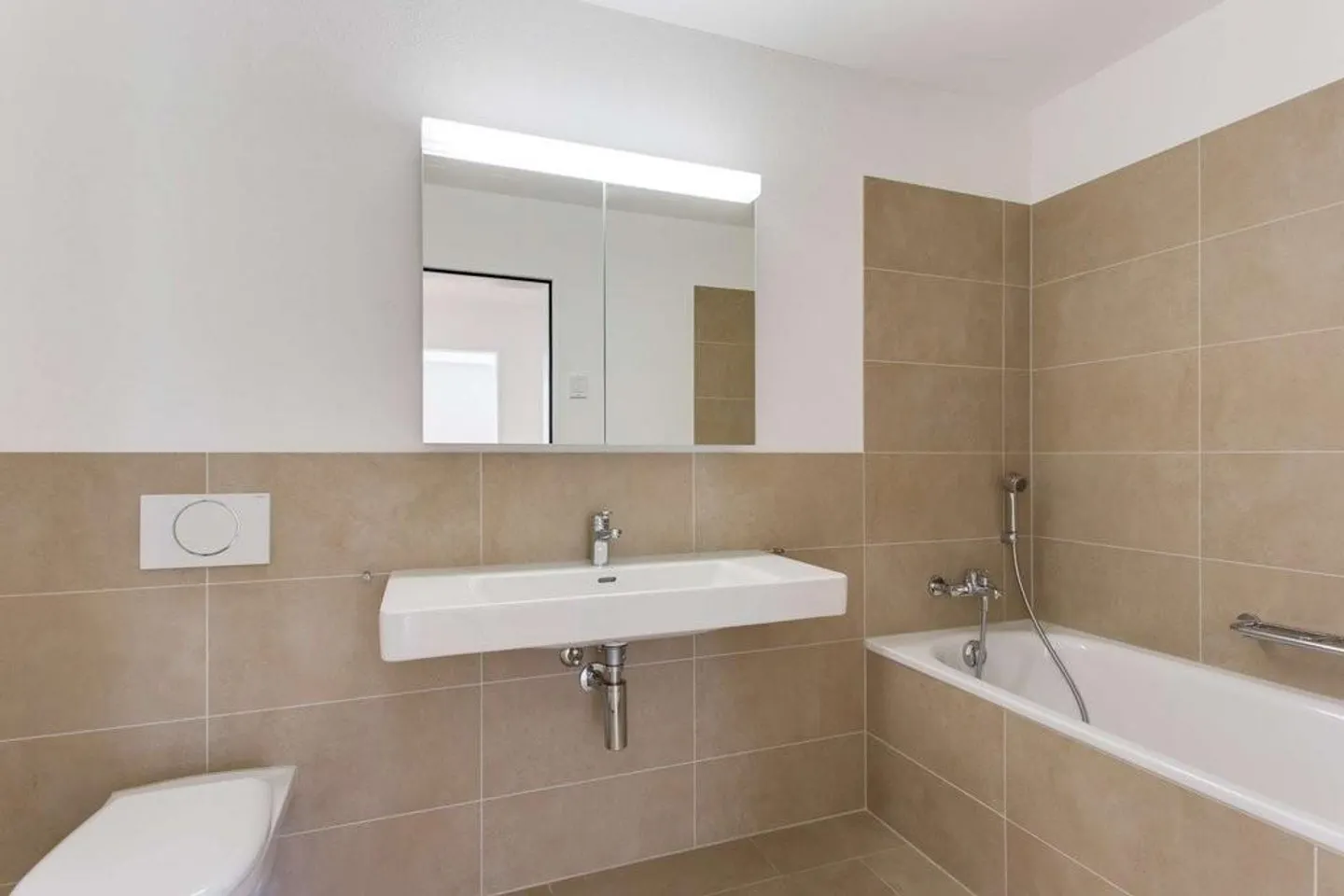 Moderne Wohnung in grüner Lage - Foto 9 von 9