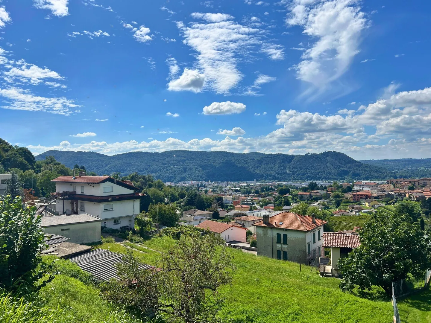 Building plot with open and sunny view - Photo 2 of 5