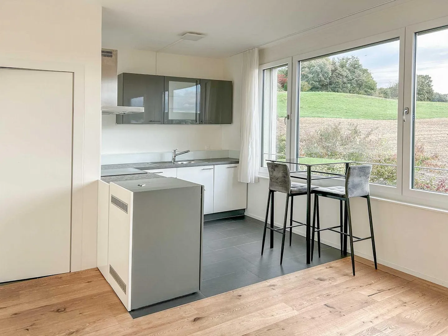 Appartamento luminoso e spazioso di 1,5 stanze nel KMU-Park di Wohlen al 2° piano - Foto 1 di 5