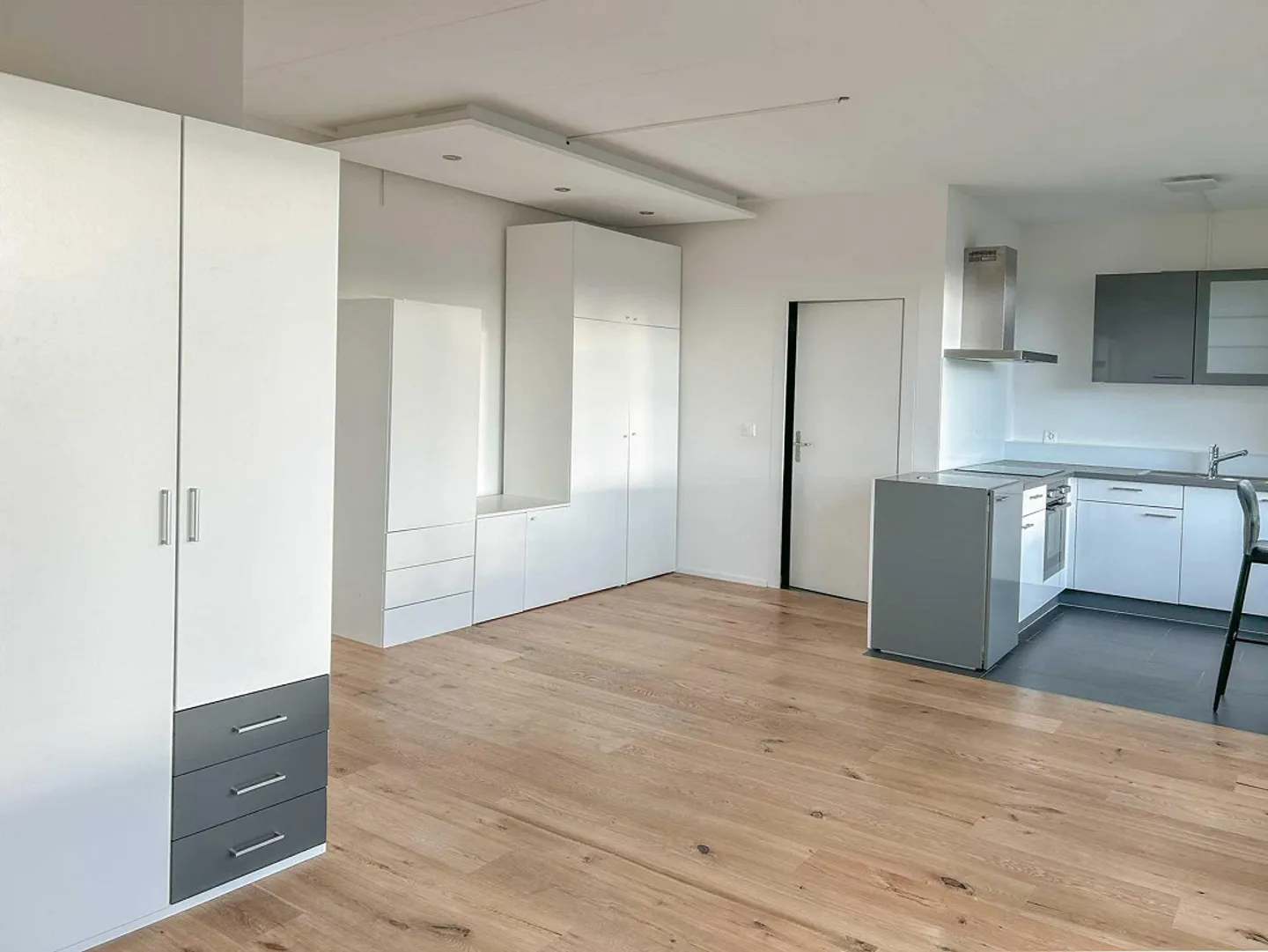 Appartamento luminoso e spazioso di 1,5 stanze nel KMU-Park di Wohlen al 2° piano - Foto 2 di 5