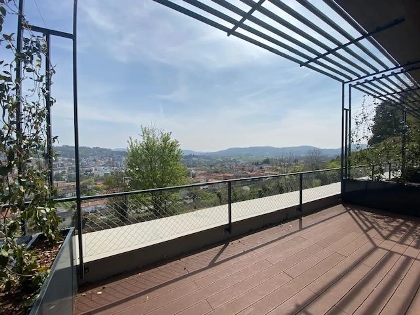 NEU GEBAUTES REIHENHAUS MIT 4.5 ZIMMERN - Foto 3 von 13
