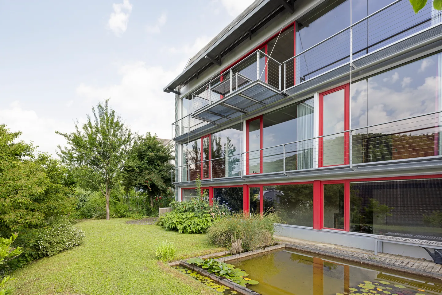 Idillio residenziale con vista panoramica e ambiente elegante - Foto 3 di 14
