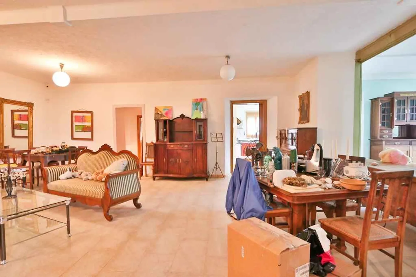 Casa ticinese di 16 stanze con 4 appartamenti con terreno edificabile e vista - Foto 8 di 21