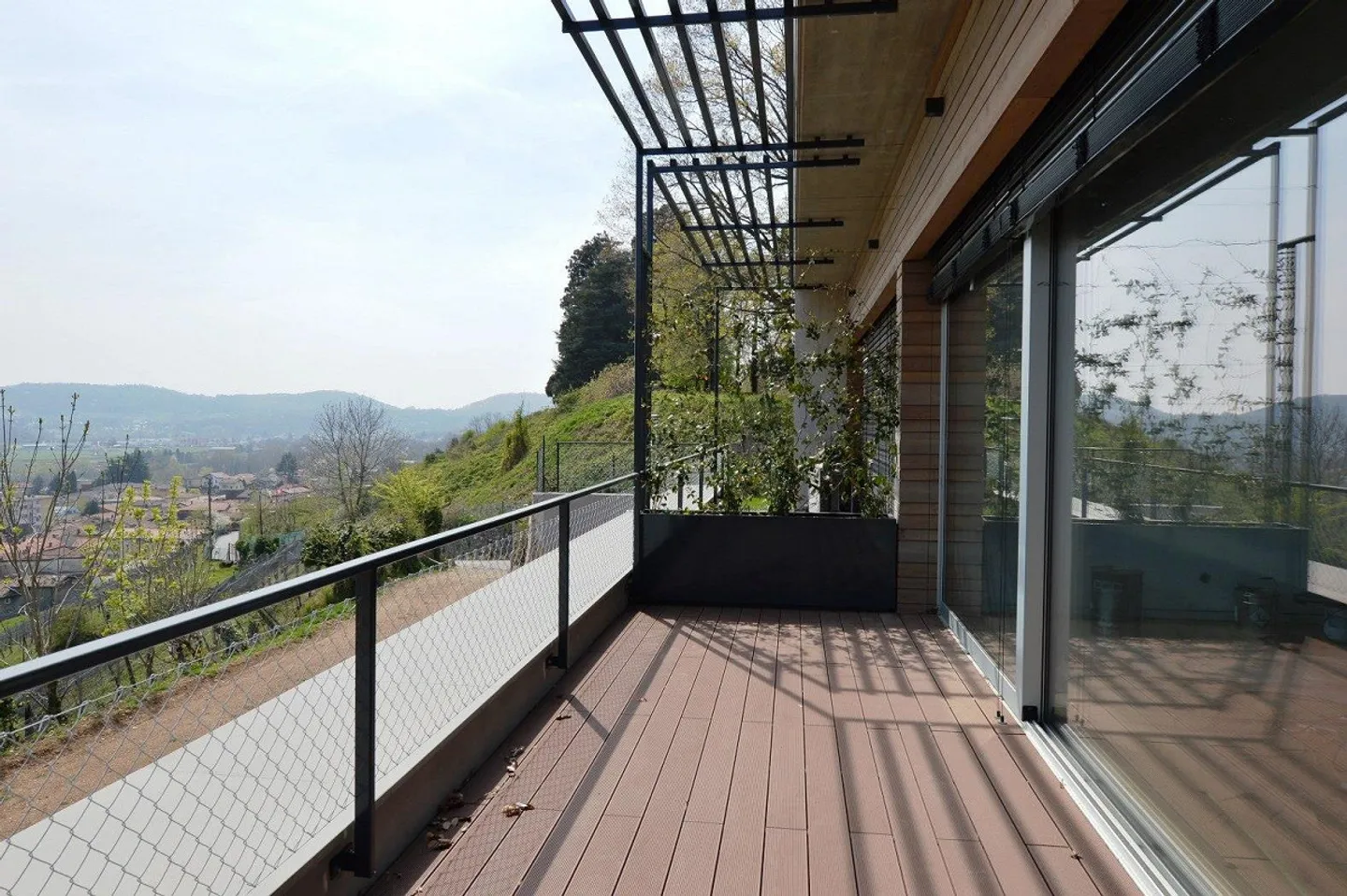NEU GEBAUTES REIHENHAUS MIT 4.5 ZIMMERN - Foto 9 von 13