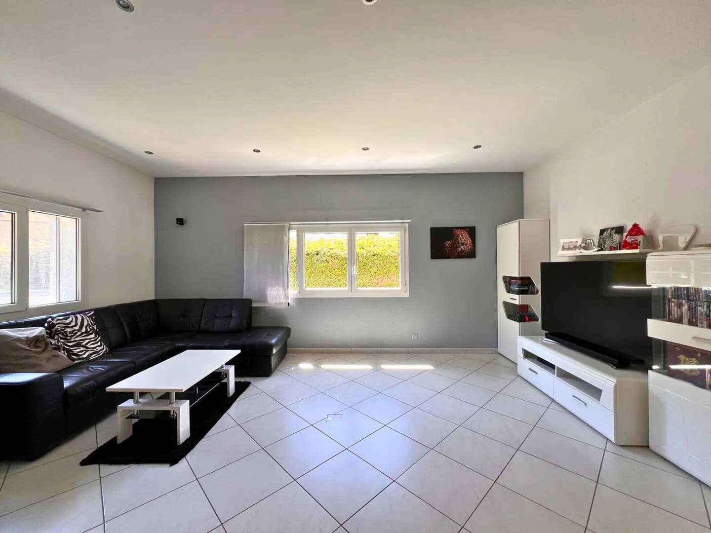 Villa for sale - Photo 1 of 16