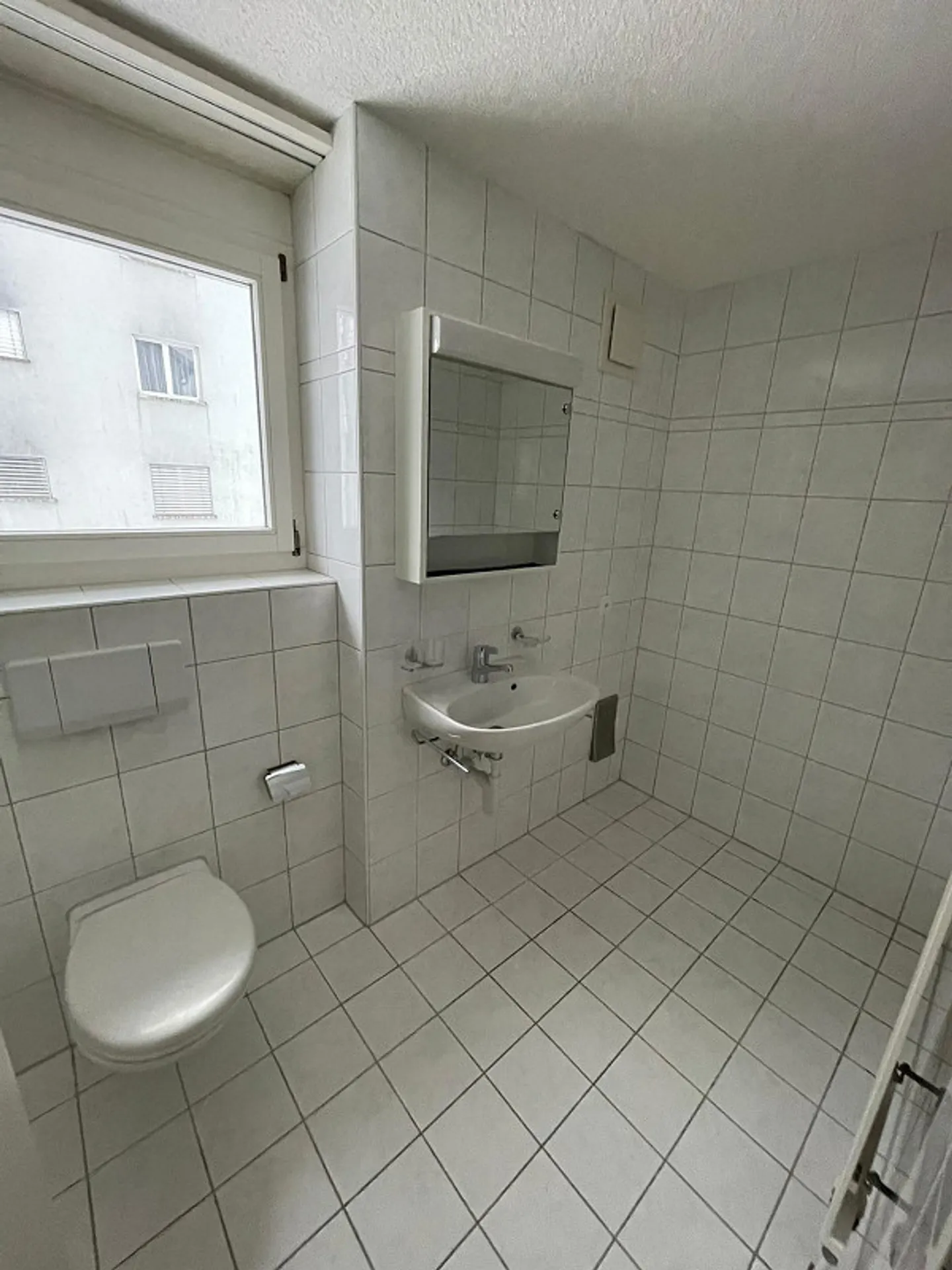 Bellissimo e luminoso appartamento di 4.5 stanze - Foto 7 di 12