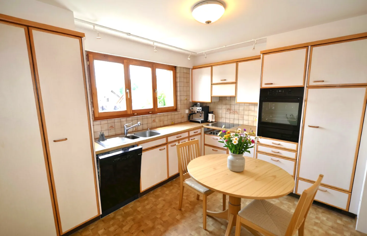 4.5 Rooms, 160m², 1'890.- - Photo 3 of 11
