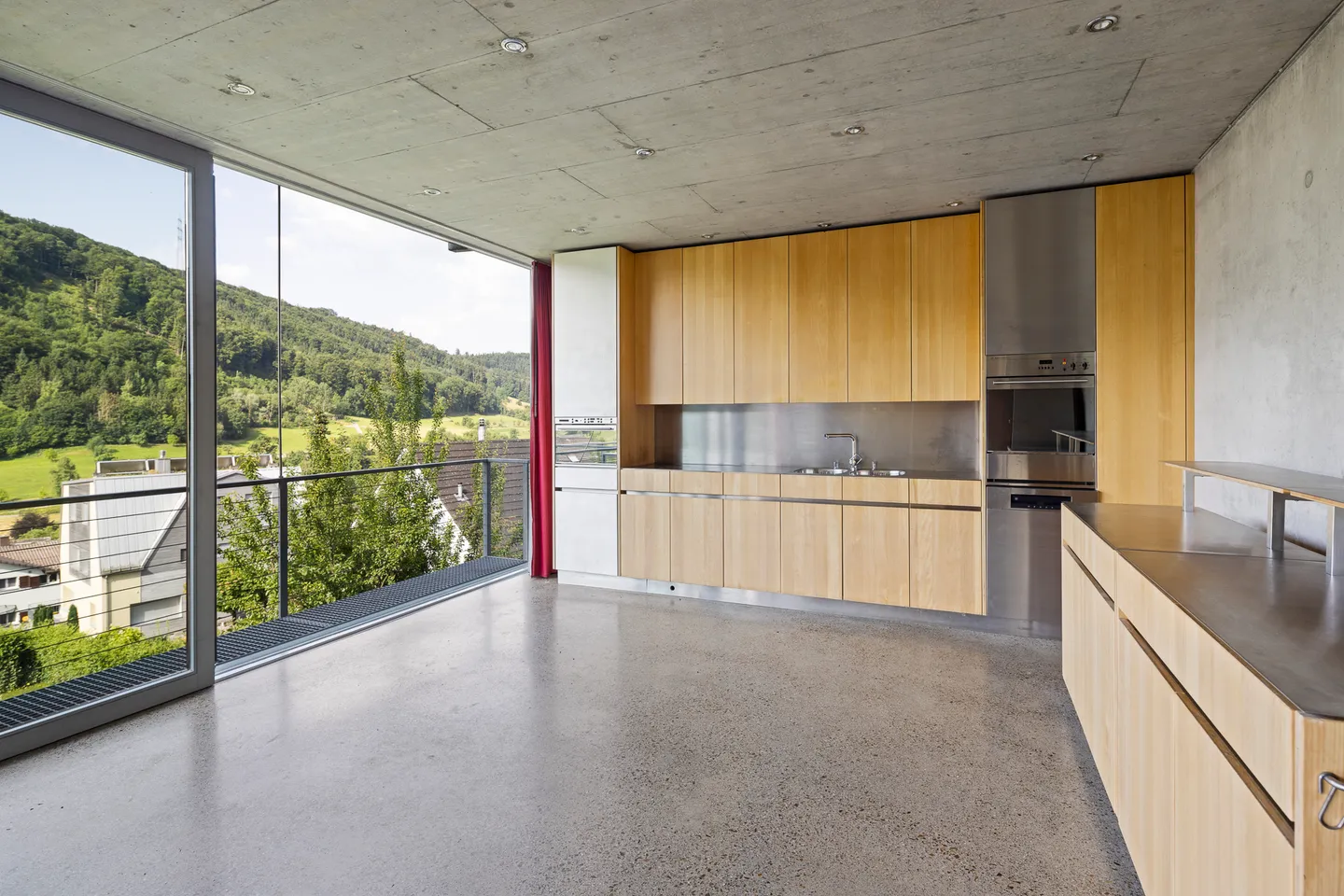 Idillio residenziale con vista panoramica e ambiente elegante - Foto 1 di 14