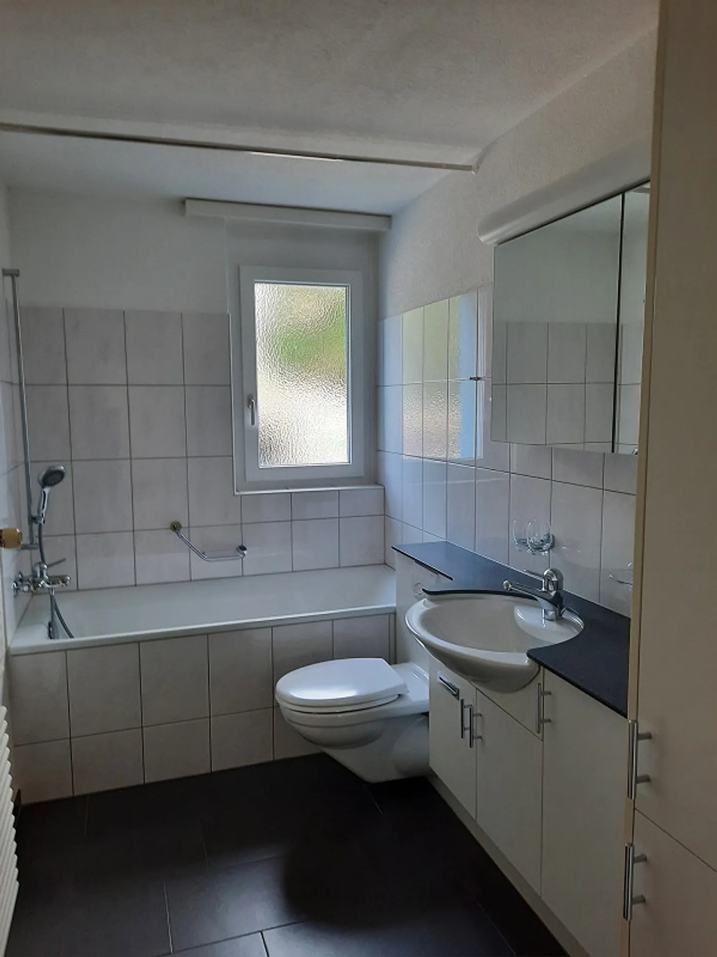 helle Wohnung nahe Zentrum sucht Nachmieter - Foto 3 von 4