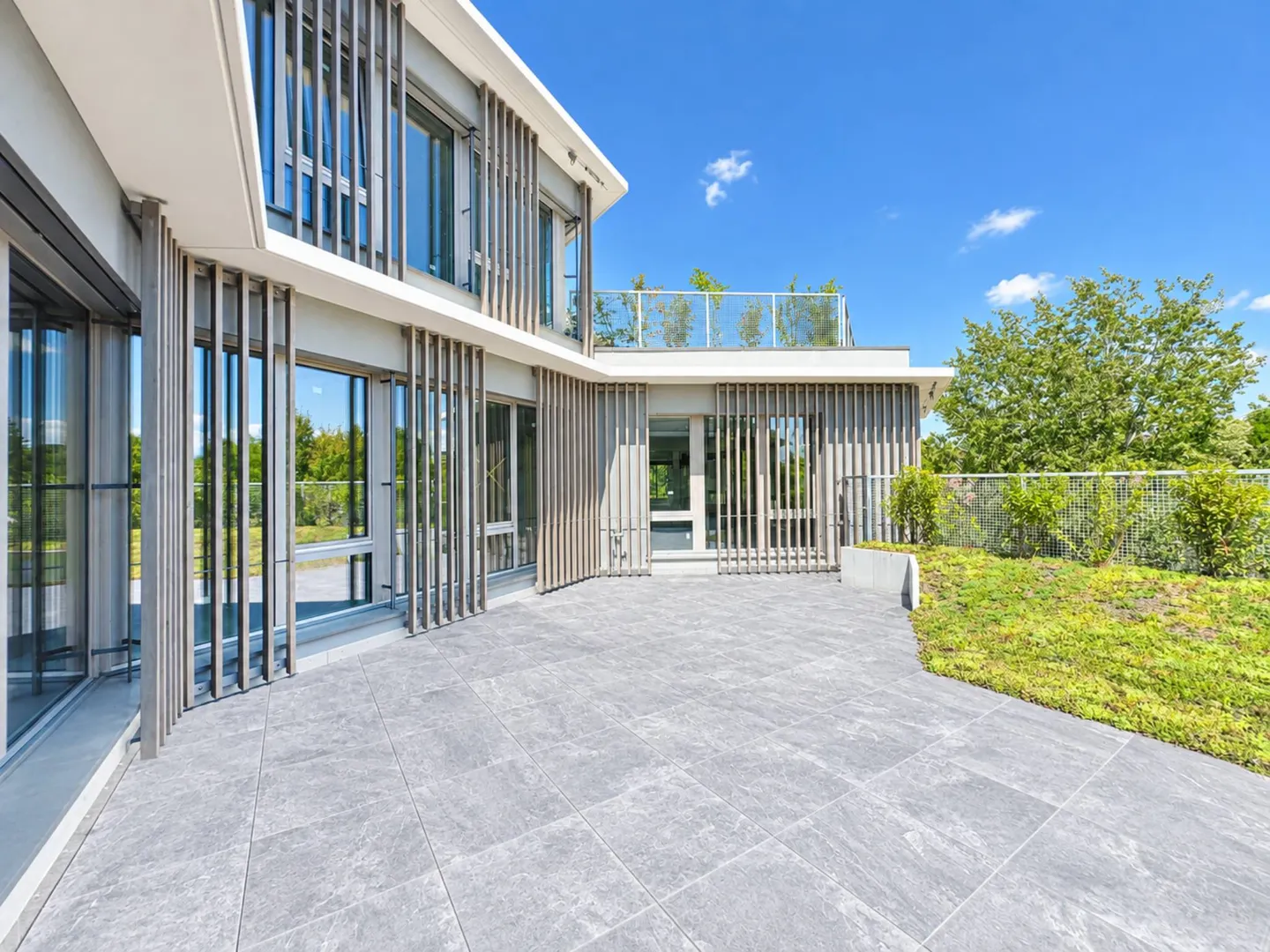 1,600 M² INDUSTRIAL & R&D SPACE - GREATER LAUSANNE - Photo 3 of 3